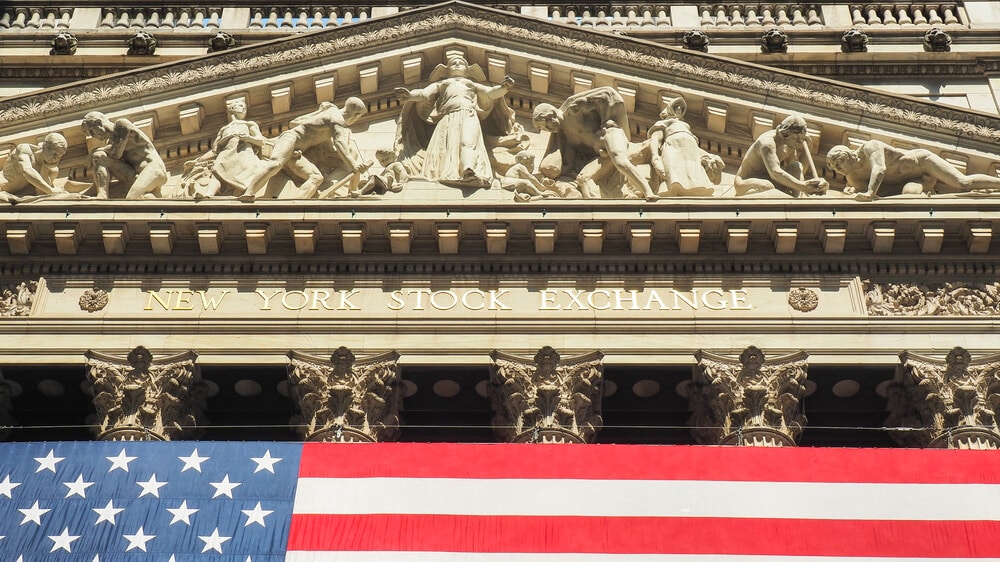 La Bolsa de Nueva York (NYSE), un ícono financiero y un hito histórico.