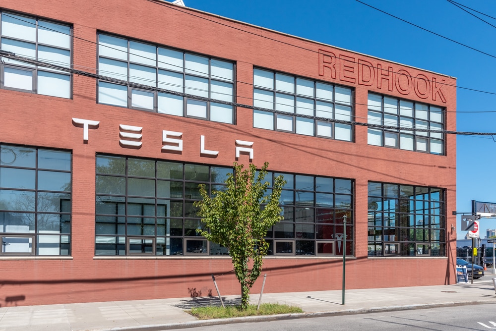 Las acciones de Tesla subieron a medida que se acercaba el día de la batería