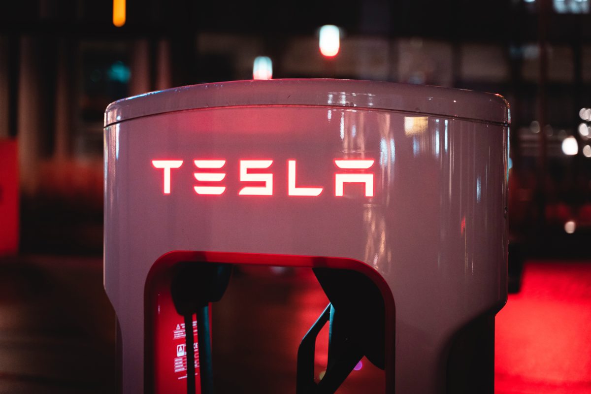 Tesla's Dojo Supercomputer: Revolutionizing Autonomous Driving with Smart Technologies